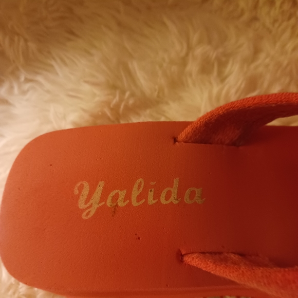 🌸2/$25 YALIDA Hot Pink Thick Wedge Flip Flops 3.5" (NOT ORANGE) - Picture 4 of 6